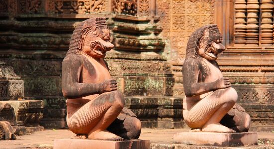 Angkor Wat Beautiful Statues
